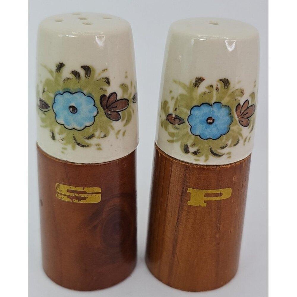 Salt & Pepper Shakers Blue Flowers VTG 1970 Era S. S. Kresge Wood/Ceramic